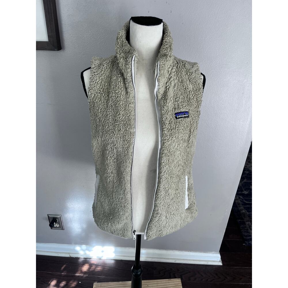 Patagonia Women’s Los Gatos Fleece Vest Size M Beige Full Zip Sherpa Retro Pile